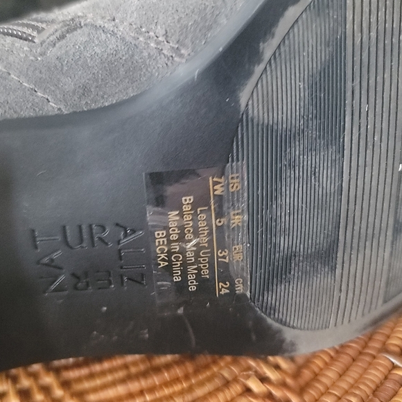 Naturalizer Suede booties 7W...Bundle & SAVE! - Picture 3 of 7